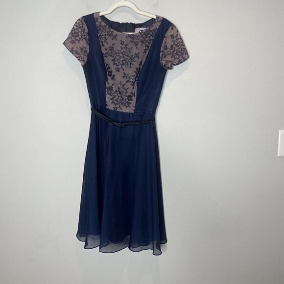 JS Collections Navy Nude Lace Belted Knee Length Formal Dress Short Sleeve Sz 6 - Picture 2 of 9